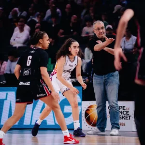 La jeunesse angevine loin de démériter, se contente de l’argent face aux Flammes Carolo